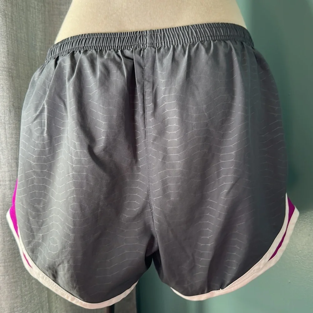 Nike Dri-Fit gray & purple shorts size medium - Picture 4 of 4